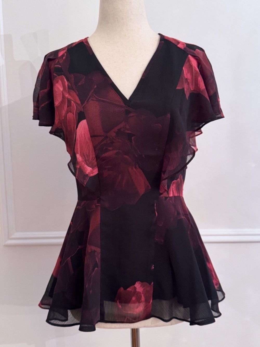 Ted Baker Belamay Floral Peplum Top Angel Sleeve Sz 0 US 2/XS